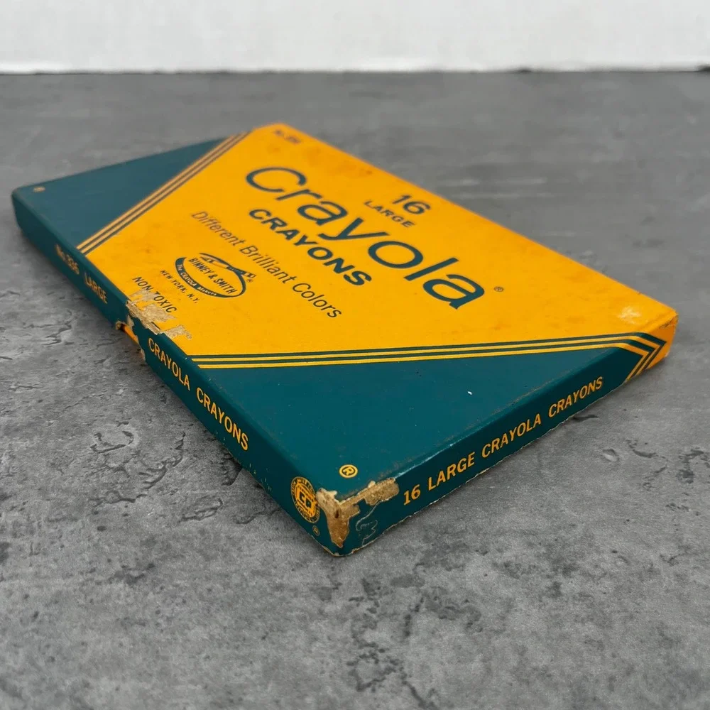 VTG 1940s-50s Crayola 16 Large Crayons No 336 Binney & Smith Different Brilliant